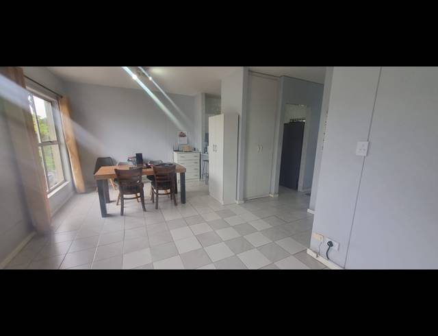 2 BEDROOM FLAT FOR SALE IN WINDERMERE